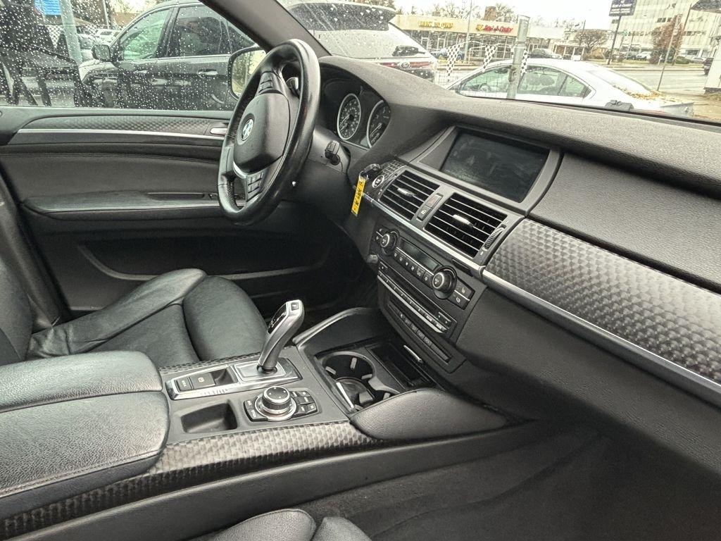 BMW X6  2011