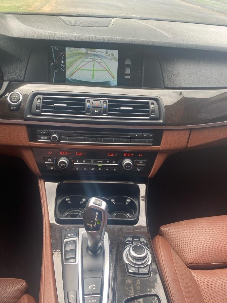 BMW 5-Series  2012