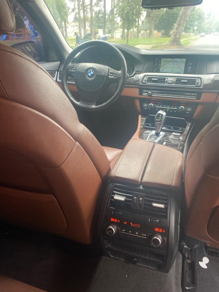 BMW 5-Series  2012