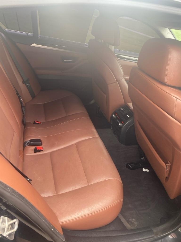 BMW 5-Series  2012