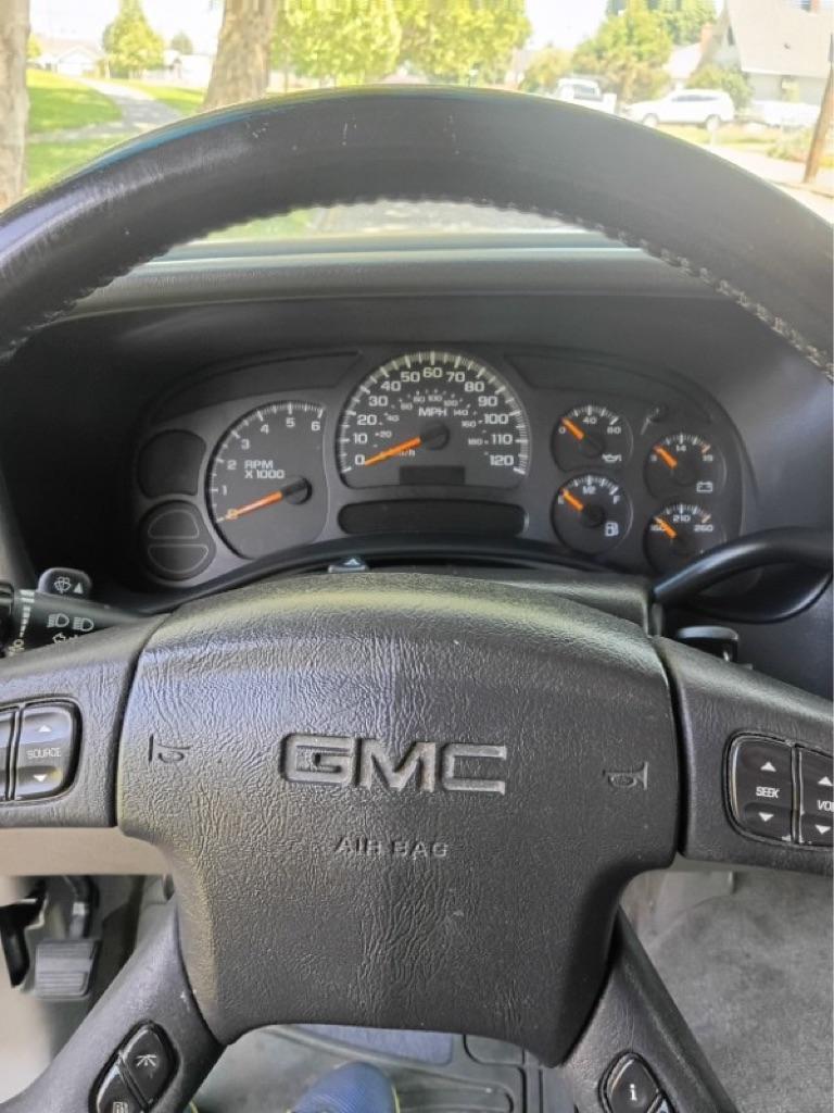 GMC Yukon  2005