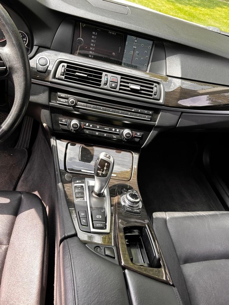 BMW 5-Series  2013