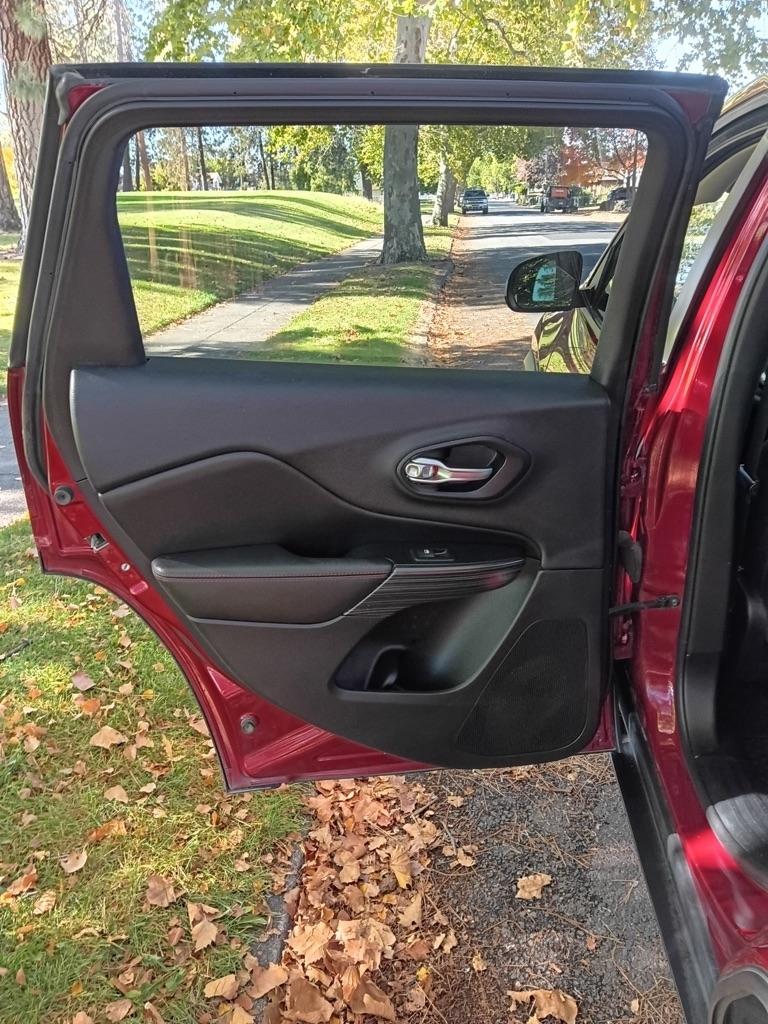Jeep Cherokee  2015