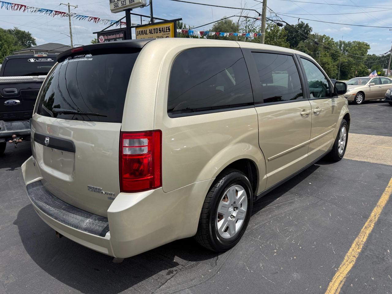Dodge Grand Caravan SE 2010