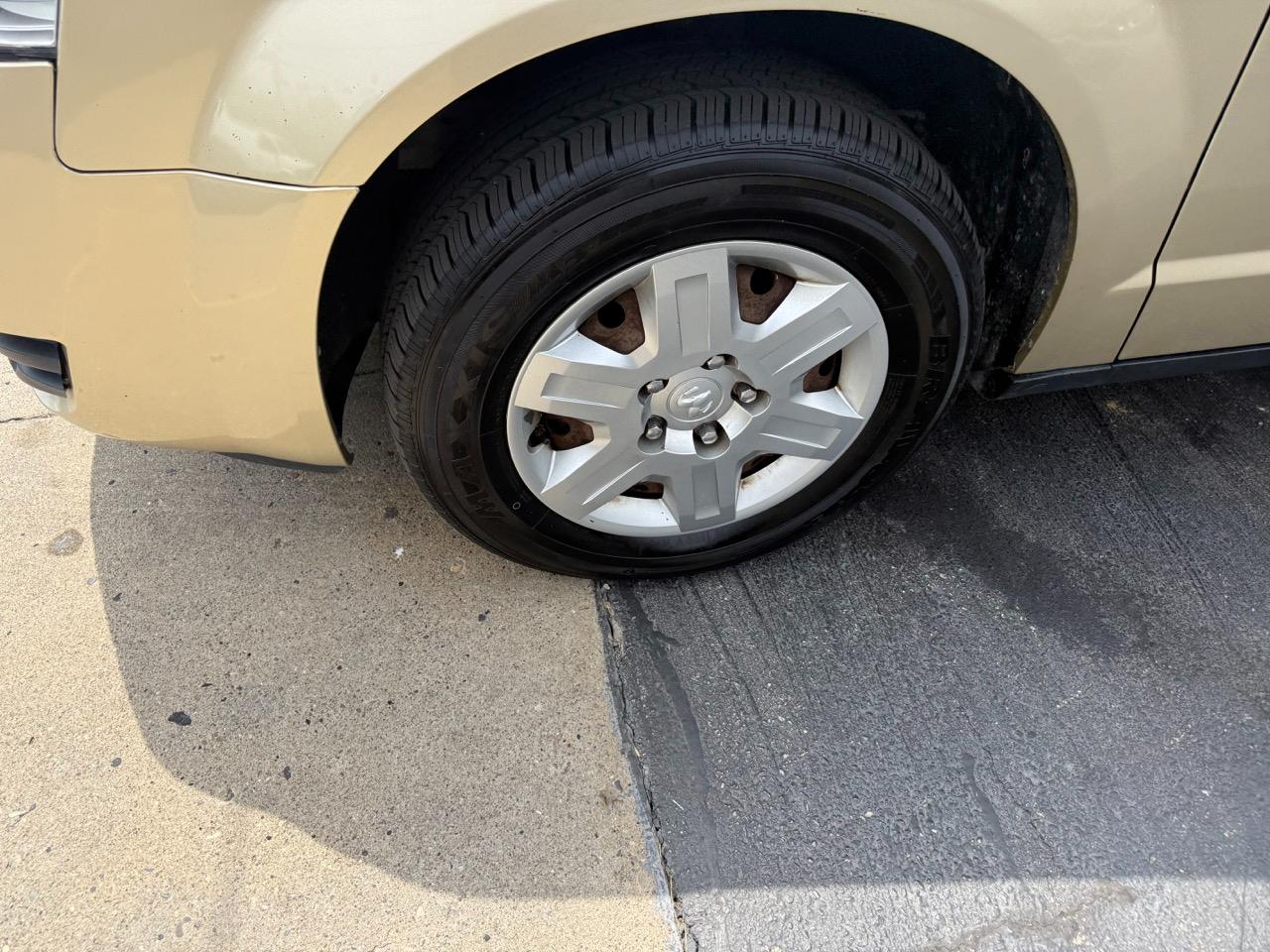 Dodge Grand Caravan SE 2010