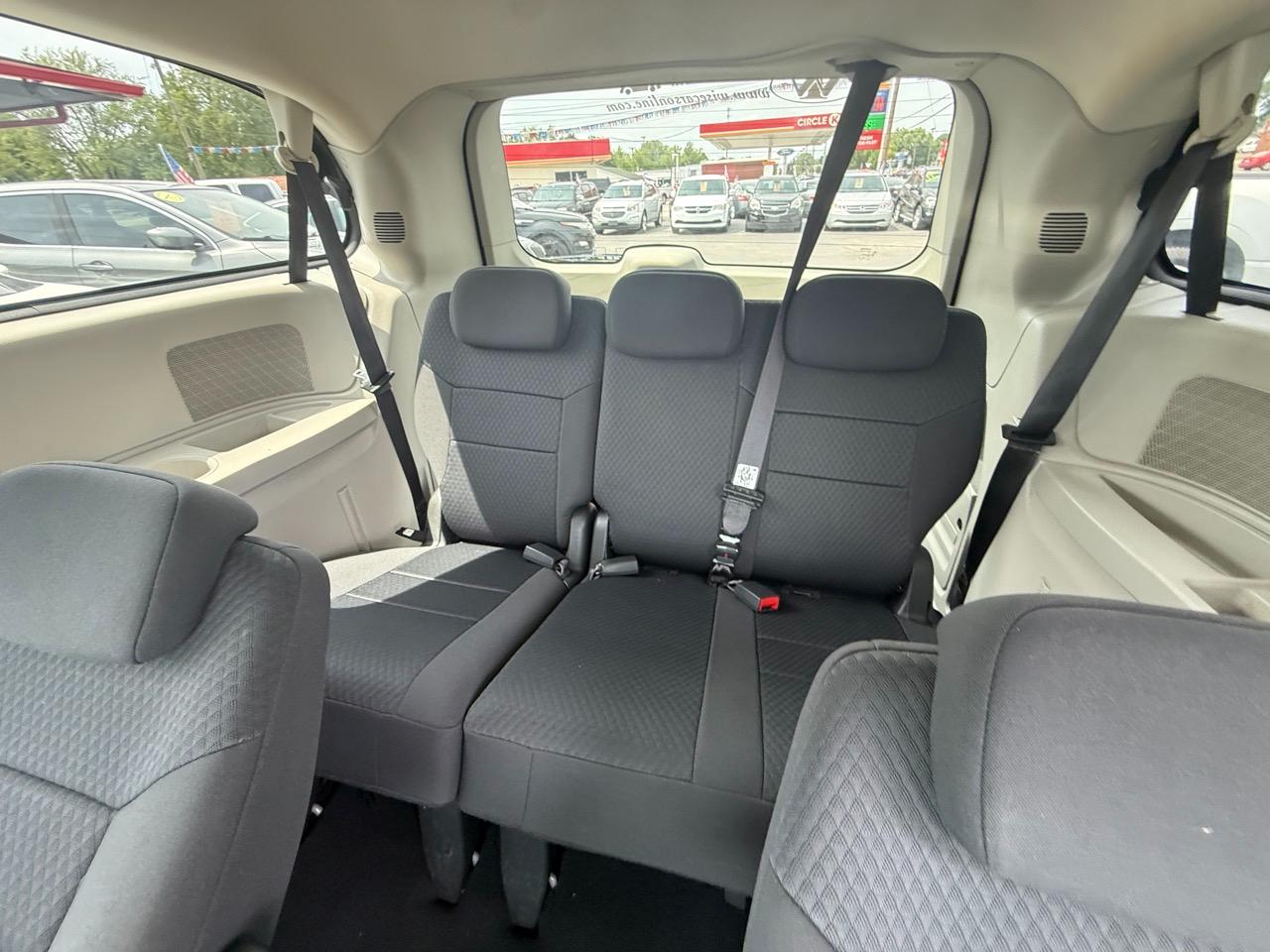 Dodge Grand Caravan SE 2010