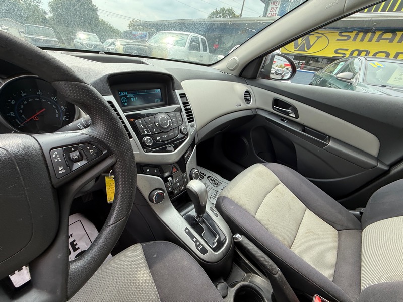 Chevrolet Cruze LS Auto 2014 Chevrolet Cruze LS Auto 2014
