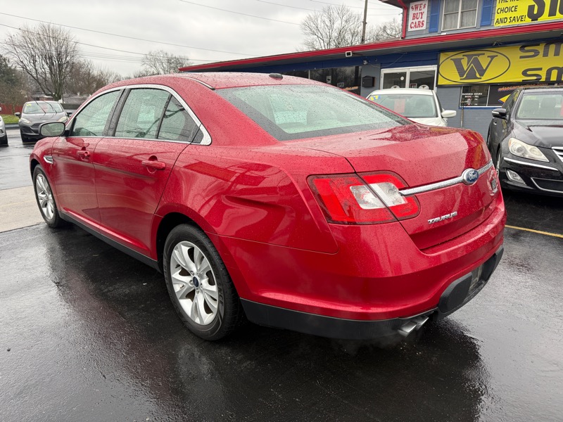 Ford Taurus SEL FWD 2011