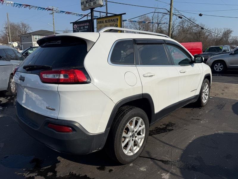Jeep Cherokee Latitude FWD 2016