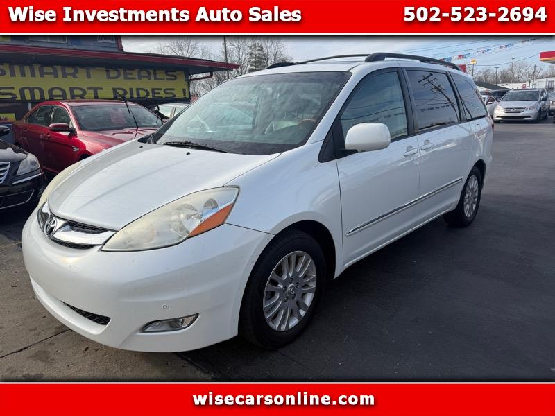 2010 Toyota Sienna Limited's photo