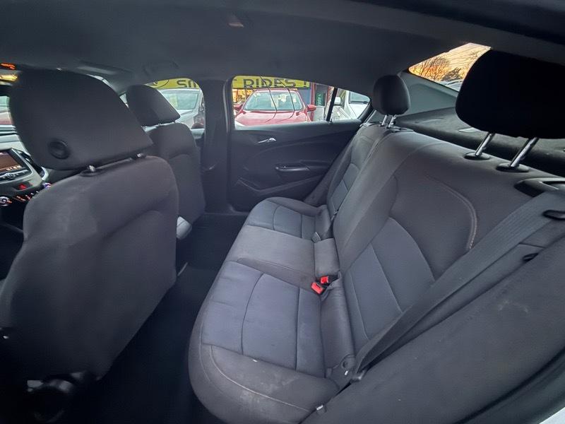 Chevrolet Cruze LS Auto 2019