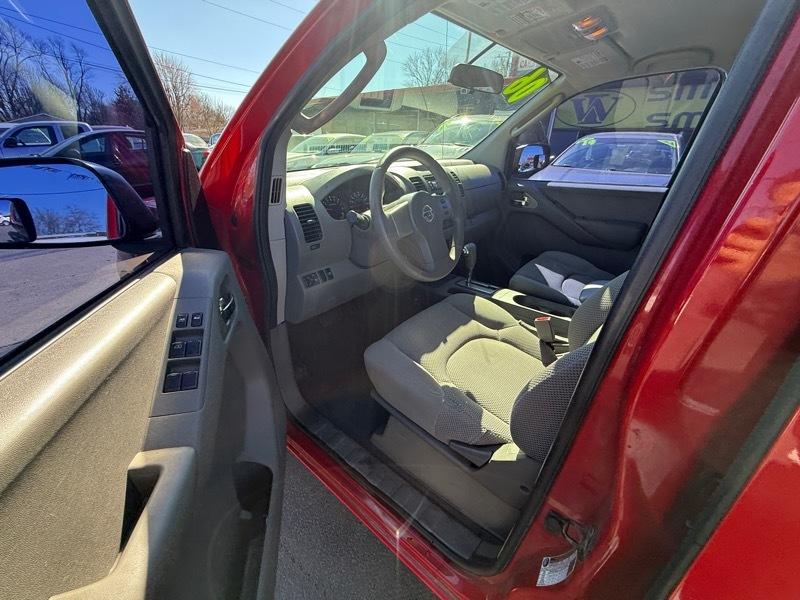 Nissan Frontier LE Crew Cab 2WD 2006