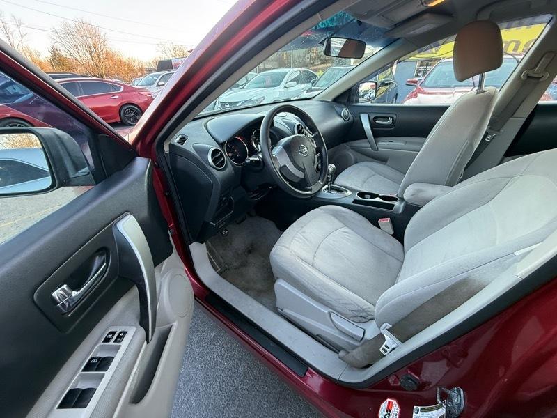 Nissan Rogue S AWD 2010