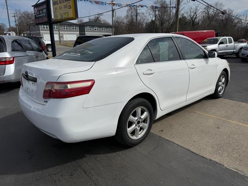 Toyota Camry XLE 5-Spd AT 2009