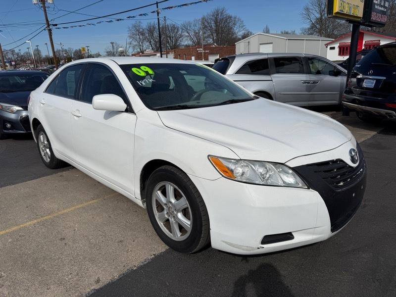 Toyota Camry XLE 5-Spd AT 2009