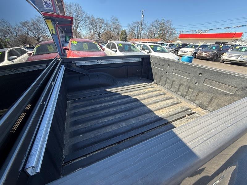 Nissan Frontier LE Crew Cab 2WD 2006