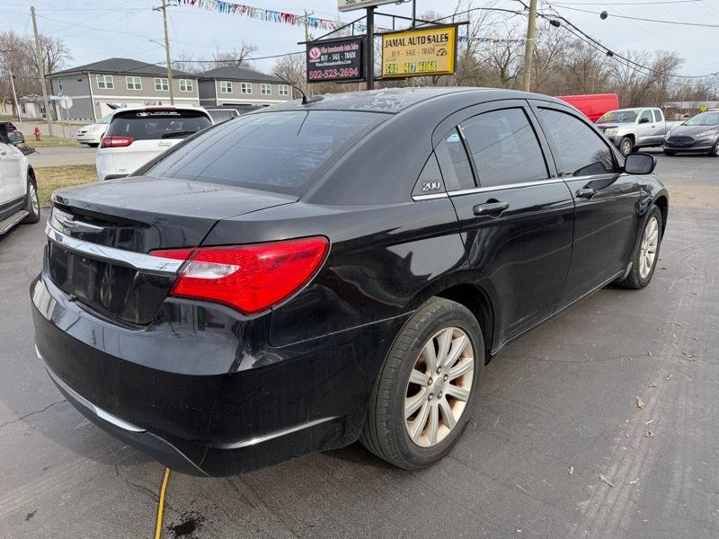 Chrysler 200 Touring 2012