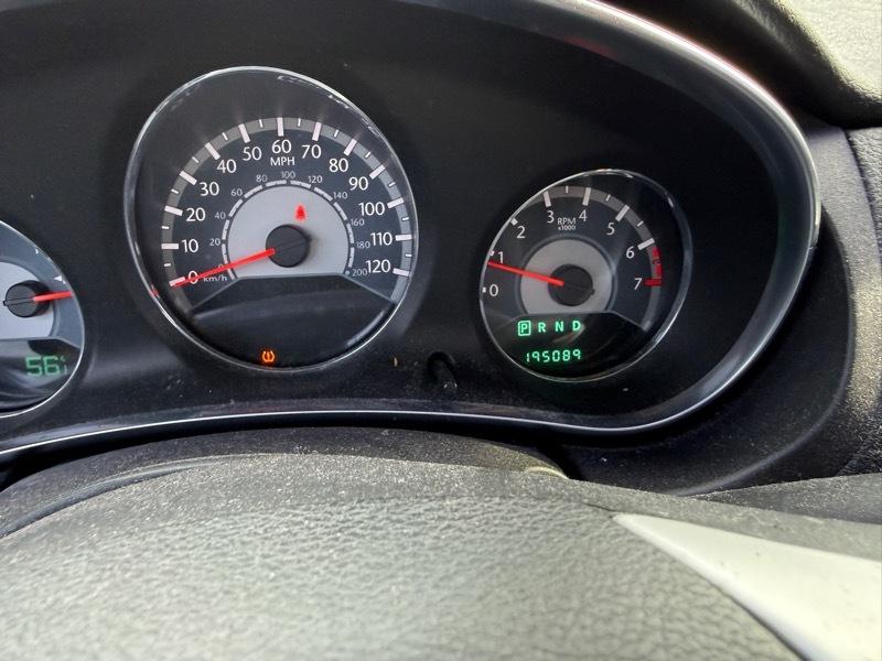 Chrysler 200 Touring 2012