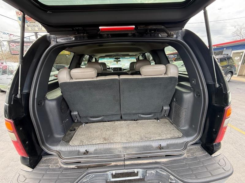 Chevrolet Tahoe 4WD 2002