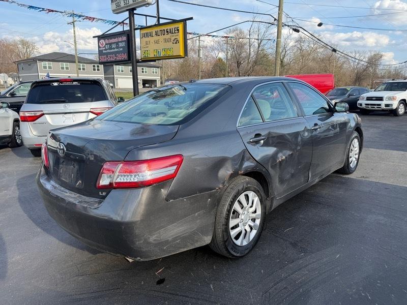 Toyota Camry Base 6-Spd AT 2011