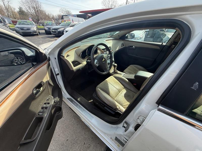 Chevrolet Malibu 2LT 2011