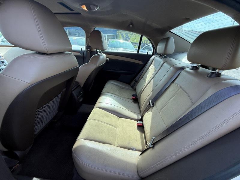 Chevrolet Malibu 2LT 2011