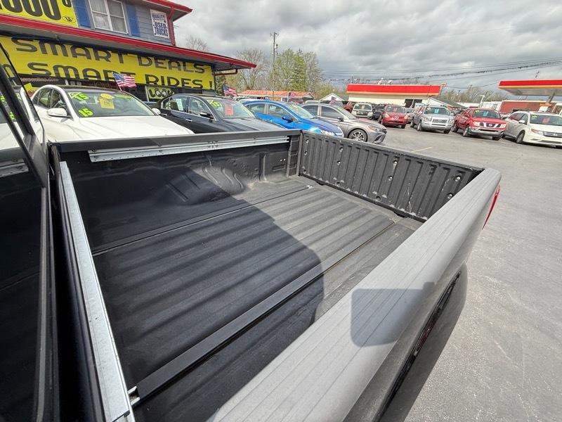 Nissan Frontier SV Crew Cab V6 2011