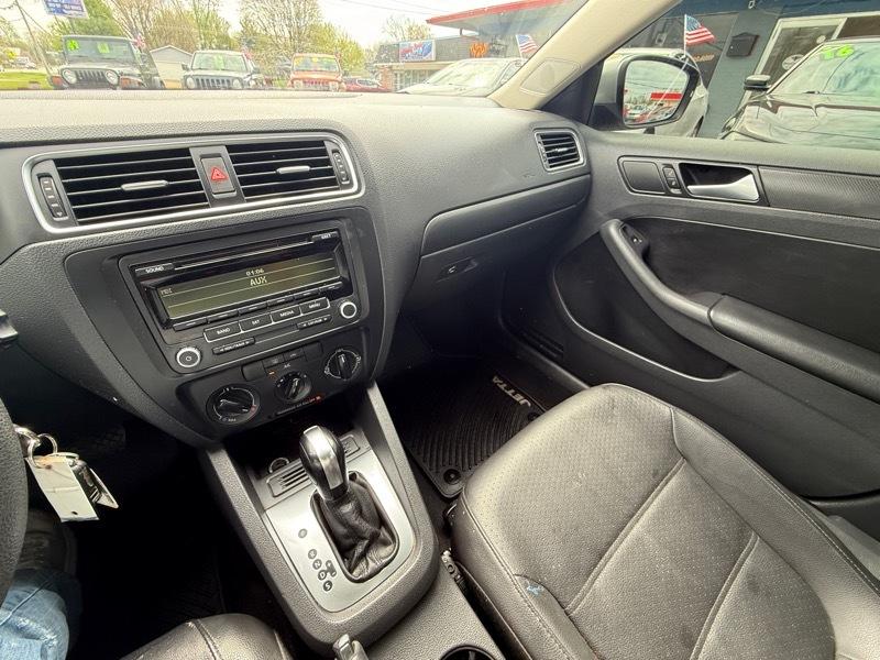 Volkswagen Jetta SE 2014