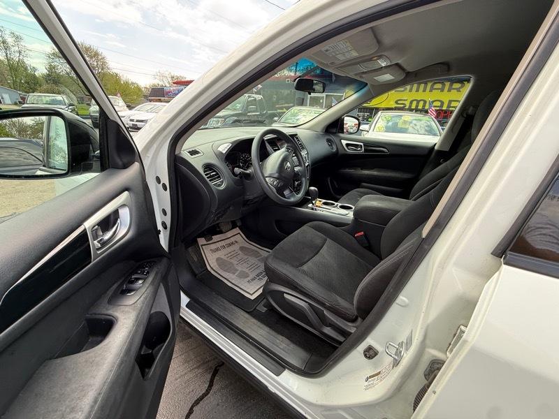 Nissan Pathfinder S 2WD 2016