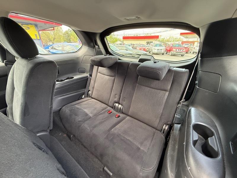 Nissan Pathfinder S 2WD 2016