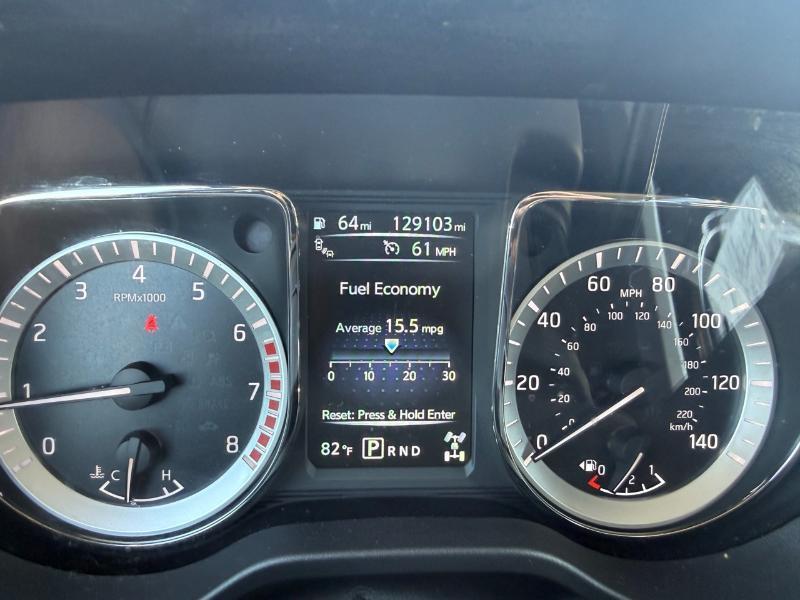Nissan Titan Platinum Reserve Crew Cab 4WD 2017
