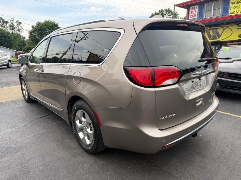 Chrysler Pacifica Hybrid Limited 2018