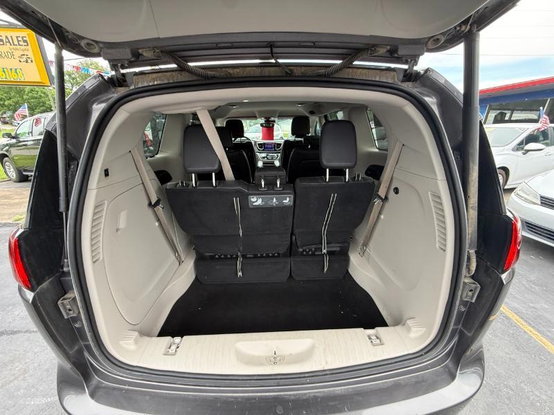 Chrysler Pacifica Touring-L Plus 2017