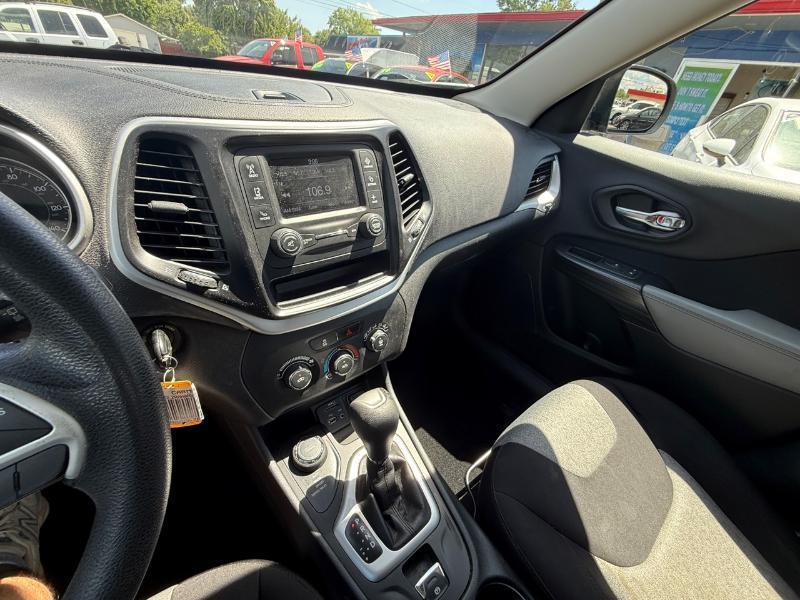 Jeep Cherokee Sport 4WD 2014