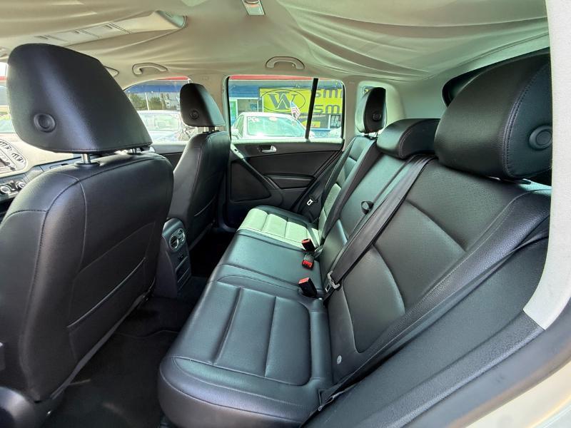 Volkswagen Tiguan S 4Motion 2012