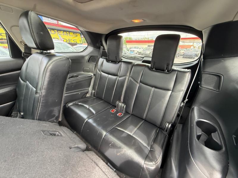 Nissan Pathfinder SV 4WD 2015