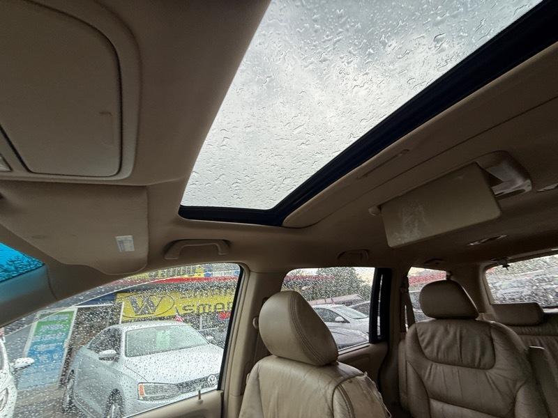 Honda Odyssey Touring w/DVD 2006