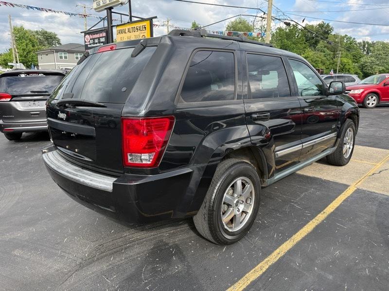 Jeep Grand Cherokee Laredo 2WD 2009