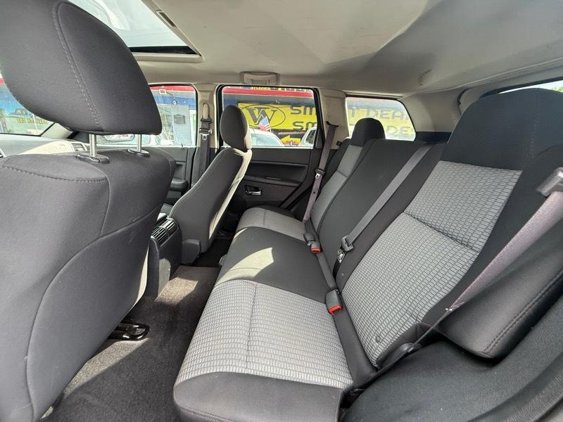 Jeep Grand Cherokee Laredo 2WD 2009