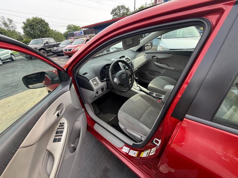 Toyota Corolla S 4-Speed AT 2012