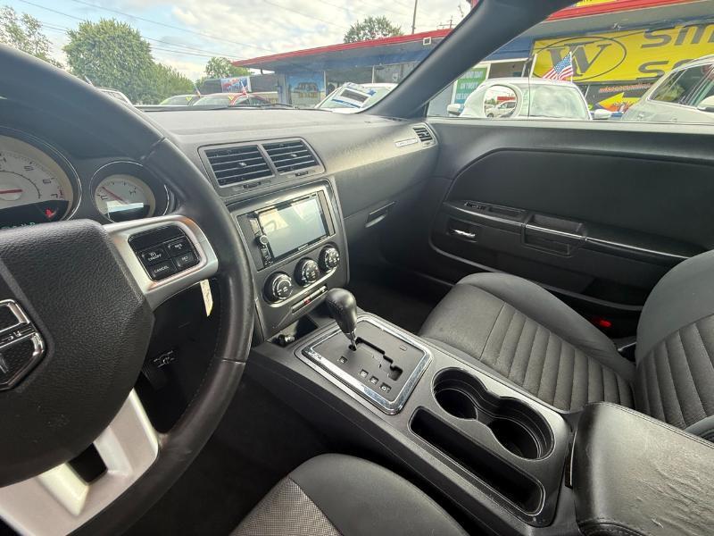 Dodge Challenger SXT 2012
