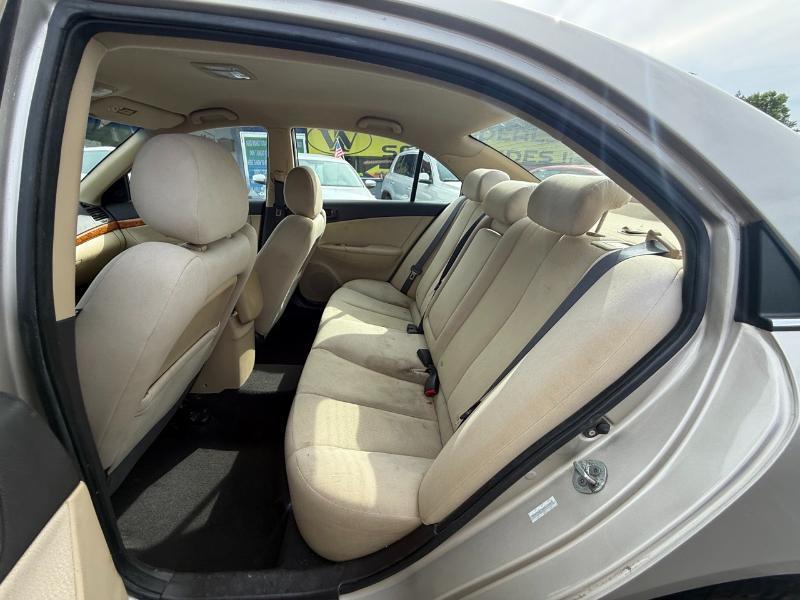 Hyundai Sonata GLS 2010