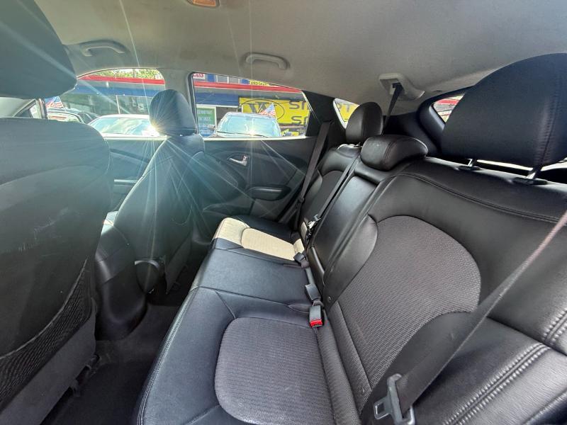 Hyundai Tucson Limited Auto AWD 2012