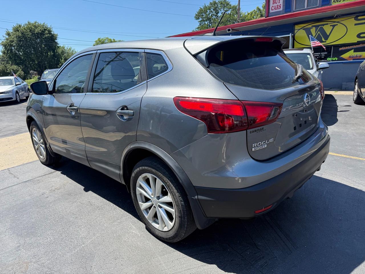 Nissan Rogue Sport S AWD 2017