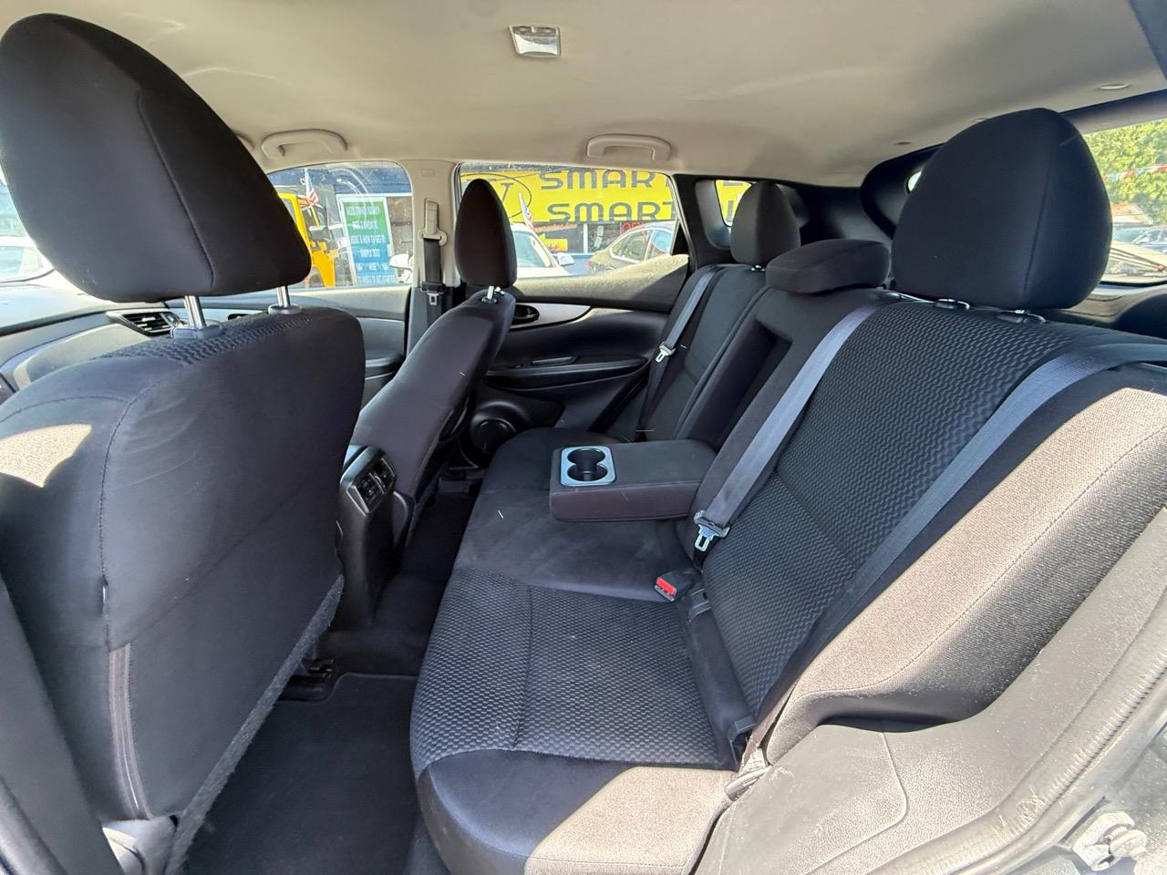 Nissan Rogue Sport S AWD 2017