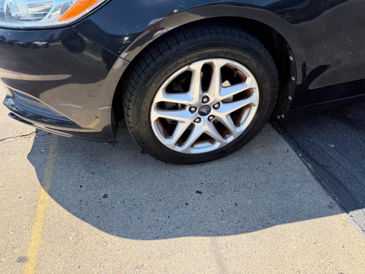 Ford Fusion SE 2013