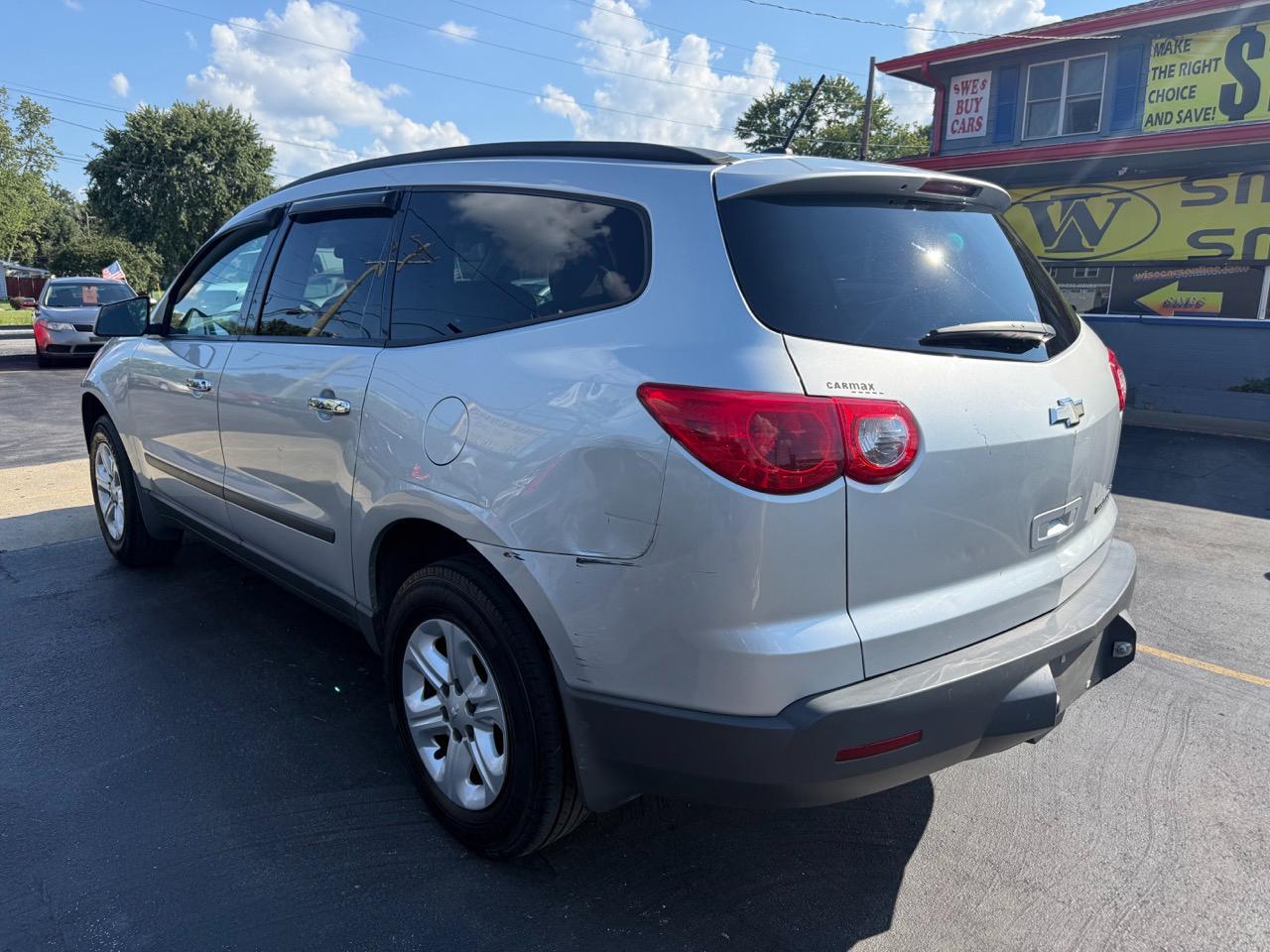Chevrolet Traverse LS FWD w/PDC 2012