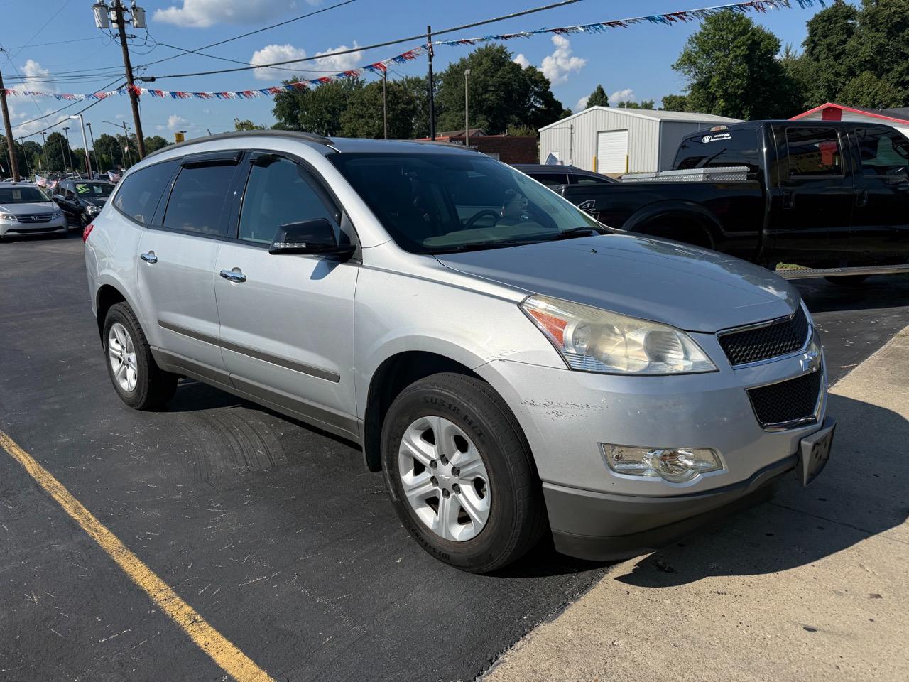 Chevrolet Traverse LS FWD w/PDC 2012
