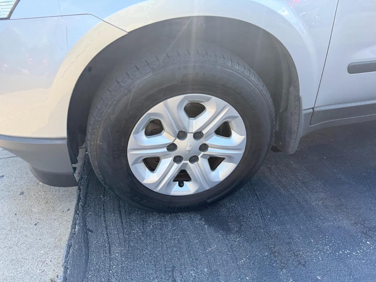 Chevrolet Traverse LS FWD w/PDC 2012