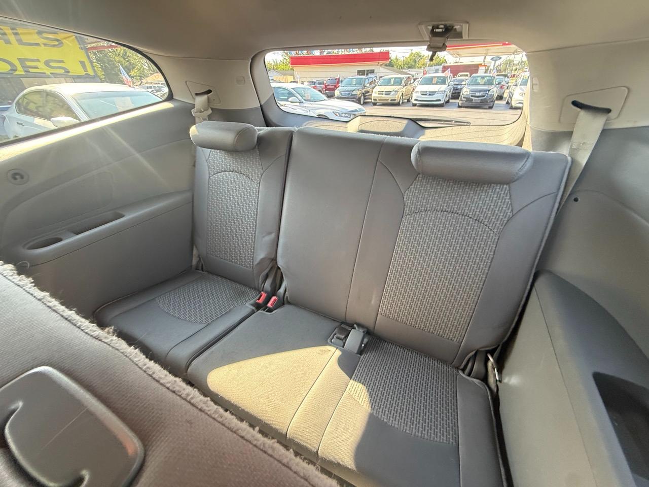 Chevrolet Traverse LS FWD w/PDC 2012